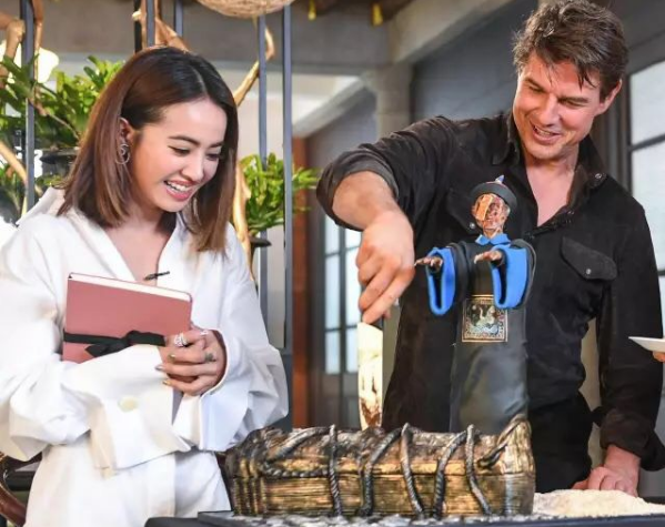 趙文卓繡花、劉濤賽車、苗圃開飛機,這些明星竟是隱藏技能高手? 趙文卓繡花、劉濤賽車、苗圃開飛機,這些明星竟是隱藏技能高手?