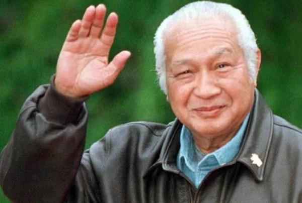 蘇哈托，屠殺50多萬華人卻安享晚年？