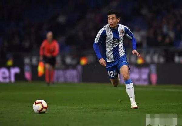 《武吹》。我是球迷,也是熱血男兒,我一直深愛他——武磊 《武吹》。我是球迷,也是熱血男兒,我一直深愛他——武磊