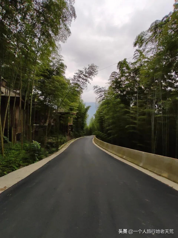 李子柒“隱居”地公開，這座比成都還安逸的城市，究竟是什麼地方