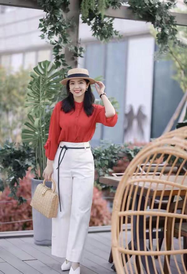 這才是雅緻女人該有的打扮，簡約風穿搭高階又大氣，照著穿很nice