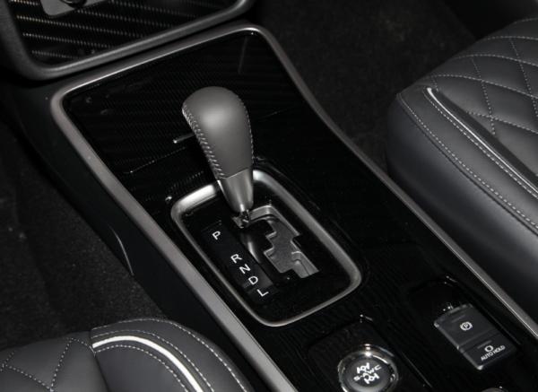 家用車還是以座位多，省油為主，這三款車，上坡有勁，耐用性好