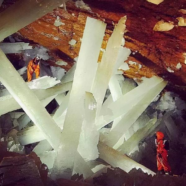 這裡是地球嗎？地下深處的極致感官盛宴