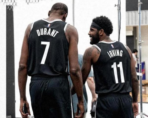 美媒評現役22大前鋒：杜蘭特高居榜首，詹姆斯僅排第三