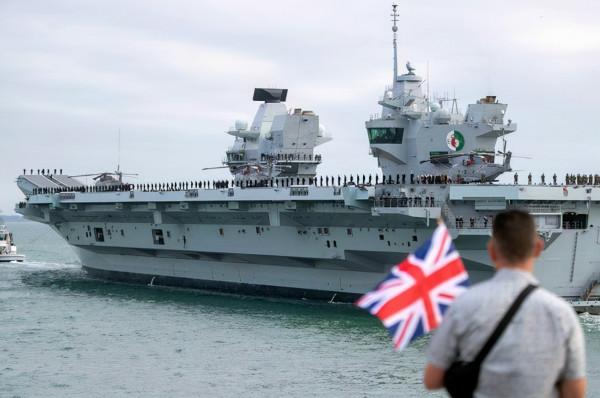 英媒：英國艦隊跟蹤中國潛艇！殊不知自家航母成靶標