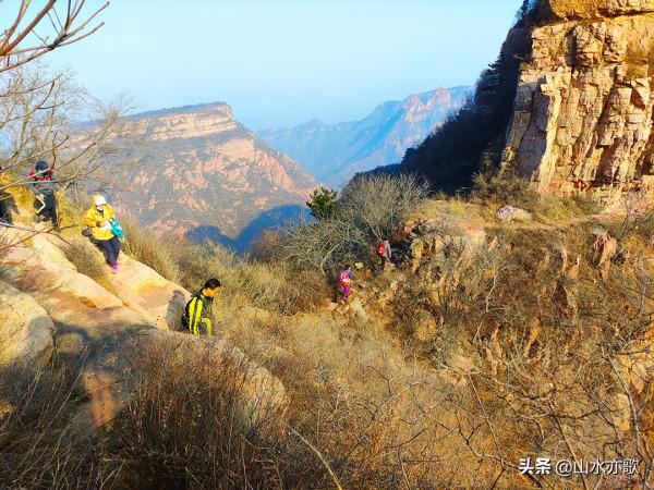 石家莊井陘龍鳳山，太行之秘境，高崖之上的古村，一眼萬年的風景