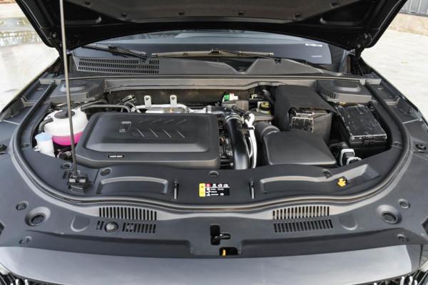 奔騰B70: 10萬元級家用車,顏值出色,來看看內裡是否合適 奔騰B70: 10萬元級家用車,顏值出色,來看看內裡是否合適