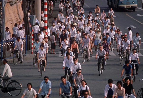 滿滿的感動，每一張老照片都是故事，美好的八十年代