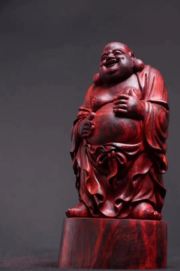 人活一世，開心是一天，不開心也是一天！何不學學彌勒佛？