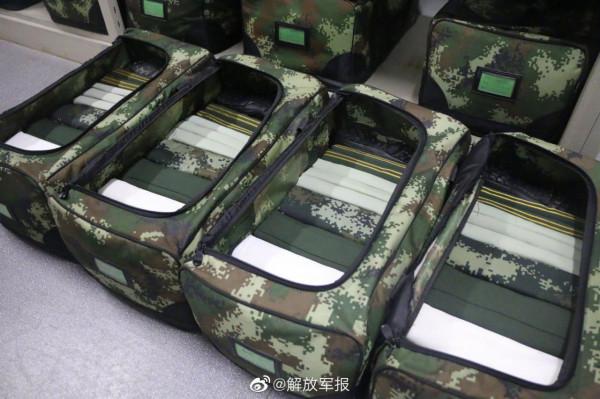 軍營裡的“複製貼上”瞬間治癒你的強迫症