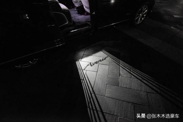 試駕別克GL8六座：二排老闆三排副總一排女秘書都滿意