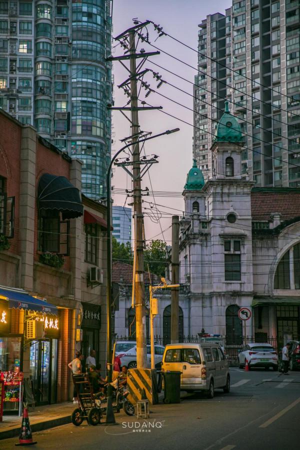 武漢的這座火車站堪稱“中國第一”,站前街道不簡單,曾是租界區 武漢的這座火車站堪稱“中國第一”,站前街道不簡單,曾是租界區