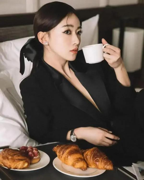 演員吳謹言的生活美拍