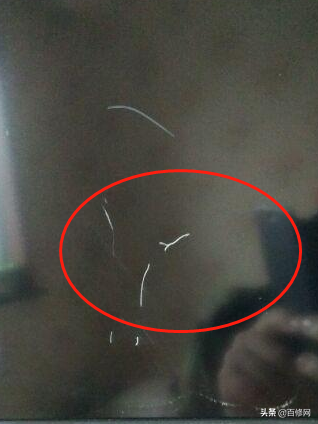 紙巾擦拭電視螢幕?錯了!師傅教你正確的清潔方法 紙巾擦拭電視螢幕?錯了!師傅教你正確的清潔方法