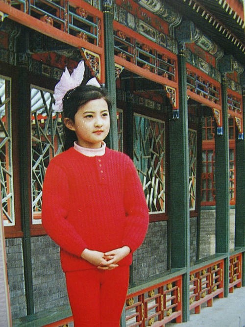 侯高俊傑：9歲搭檔周杰倫上春晚，為成名父母賣房，他現狀如何？