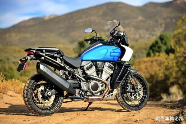 哈雷Pan American“泛美”ADV迎來首次更新，配色時尚、電控升級