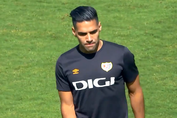 3-0！西班牙人剋星踢瘋了，力壓巴薩飆升西甲第7，武磊新危機到來