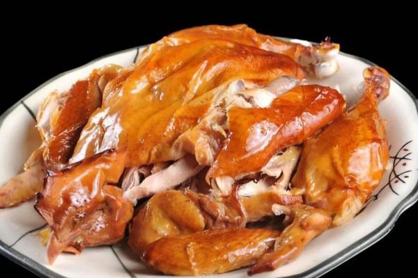 知名地方特產柏木燒雞，為啥“擱淺”在遼寧？3個缺陷擺在眼前