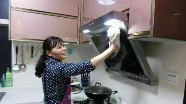 母親當了一輩子的免費保姆，直到去世之後我們才明白失去了什麼