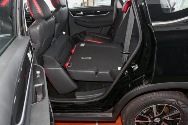 6&period;89萬起軸距2720mm，配1&period;6L四缸發動機，風行T5這款車怎麼樣？