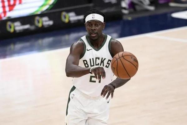 聖誕大戰紅黑榜，威少打鐵衝上熱搜，庫裡33分助勇士重返聯盟第一