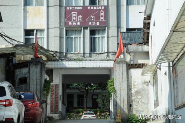 開車翻越秦嶺去漢中,不走高速走國道,路上風景竟然這麼好 開車翻越秦嶺去漢中,不走高速走國道,路上風景竟然這麼好