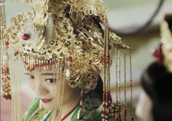 鞠婧禕新劇造型被指抄襲《紅樓夢》，額飾完全照搬，精髓卻沒學到