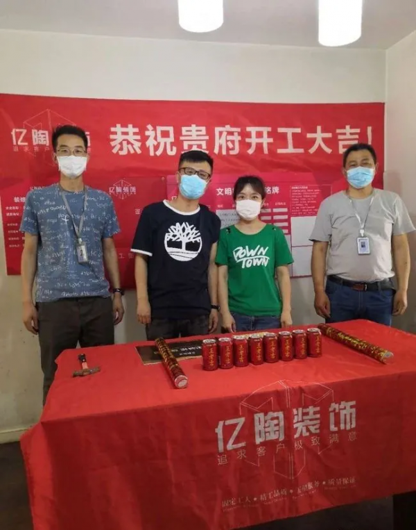 絕了！90㎡老房改造成“極簡黑白灰”，高階感爆棚