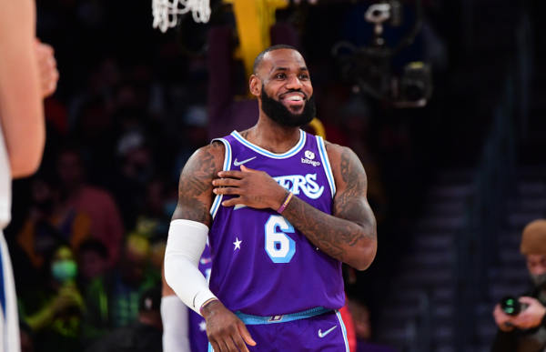 西部排名大亂！勇士重回榜首，7隊哄奪第4，火箭擺脫倒數第1