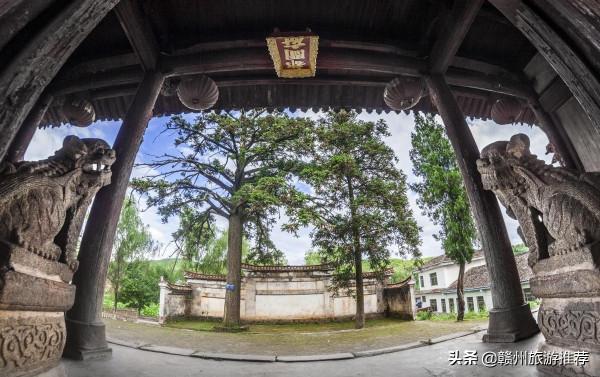 江西曾富甲一方的傳奇古村，裡面竟有48座祠堂，距今已有千年歷史