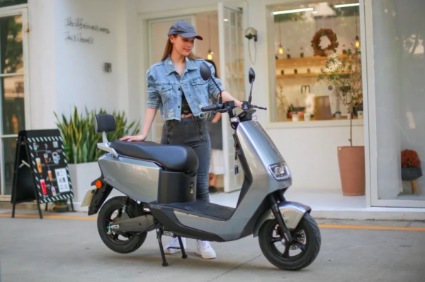 2款高效能電摩來了,搭載中置電機和雙碟剎,最大的續航180公里 2款高效能電摩來了,搭載中置電機和雙碟剎,最大的續航180公里