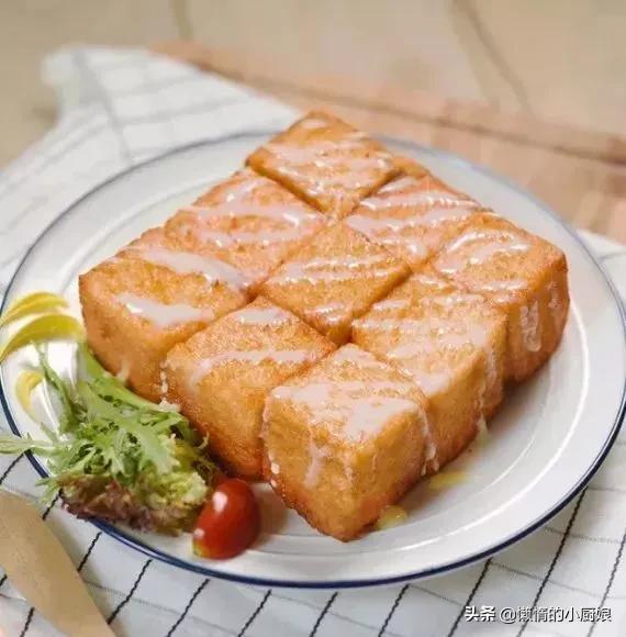 在家只需十分鐘做好的西多士,給孩子當早餐,來杯牛奶,營養豐富 在家只需十分鐘做好的西多士,給孩子當早餐,來杯牛奶,營養豐富