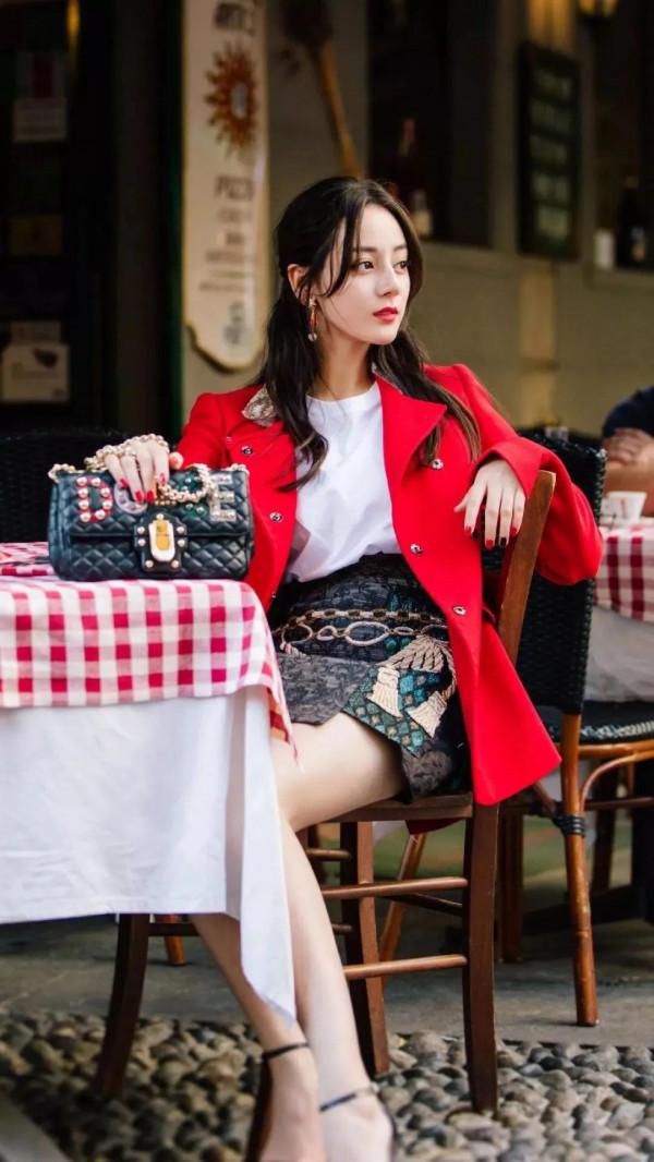 明星桌布迪麗熱巴桌布 明星桌布迪麗熱巴桌布