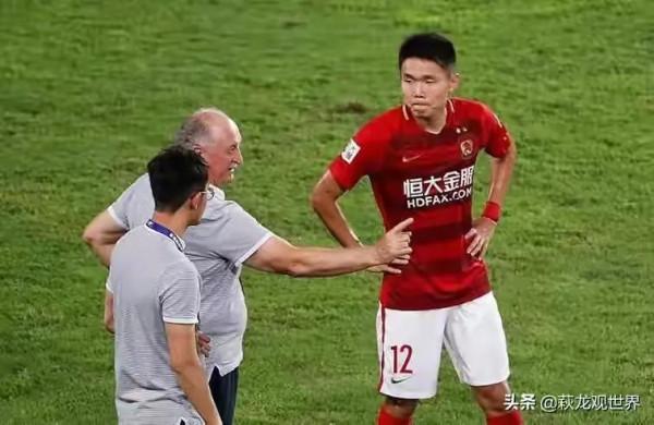 斯科拉里與格雷米奧解約！王上源即將迎來國足的高光時刻？