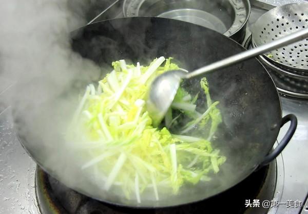 冬天別總吃大魚大肉，多吃這6道家常素菜，清淡少油，營養健康