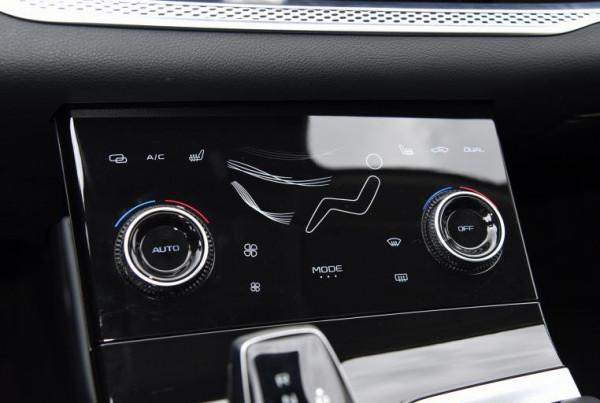 售9.99-13.99萬元，動感外觀+寬適空間，奔騰B70還是家庭用車首選