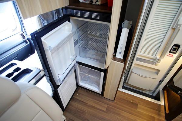 48V能源供給/初代網紅平頭卡車 法美瑞海角7號全系房車震撼亮相 48V能源供給/初代網紅平頭卡車 法美瑞海角7號全系房車震撼亮相