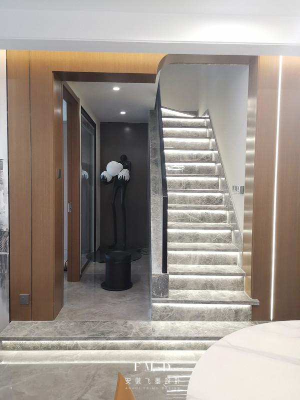 4套案例證明,還是傳統的現澆樓梯耐看,鋪石材嵌燈帶提高了檔次 4套案例證明,還是傳統的現澆樓梯耐看,鋪石材嵌燈帶提高了檔次