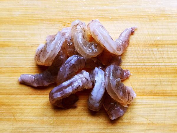 秋季營養餐——鮮蝦豆腐湯，蝦味鮮美，豆腐細膩滑嫩