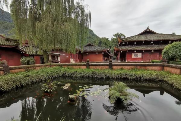 峨眉山的另一面,今天你得好好看 峨眉山的另一面,今天你得好好看