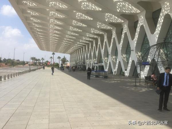 紅色之城,摩洛哥第四大城市馬拉喀什(圖) 紅色之城,摩洛哥第四大城市馬拉喀什(圖)