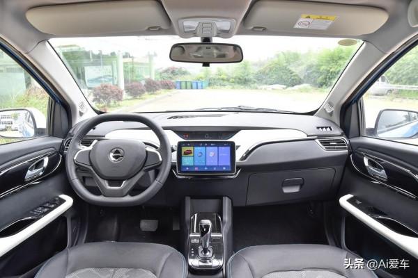 便宜長續航,大空間合資快充代步車,好養又好停,實拍易至EV3小雷達