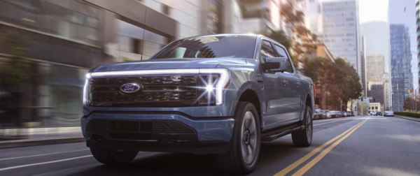 90秒車訊｜疑似蔚來ET5諜照曝光 坦克500 HEV車型亮相