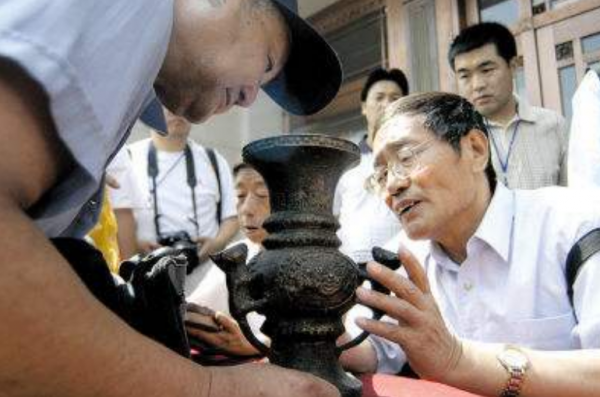 文物專家花1800元，從山東農民家買2捆柴火，如今成國寶禁止出境