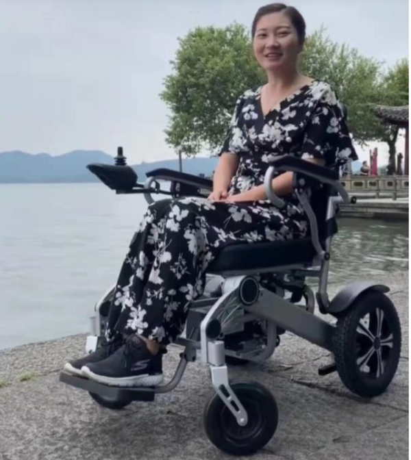 2019年，孕婦在泰國被丈夫推下懸崖，僥倖活命的她，如今咋樣了？