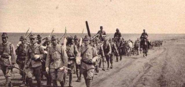 老兵42年後得知立大功：一泡尿，竟送走一名日本高階指揮官