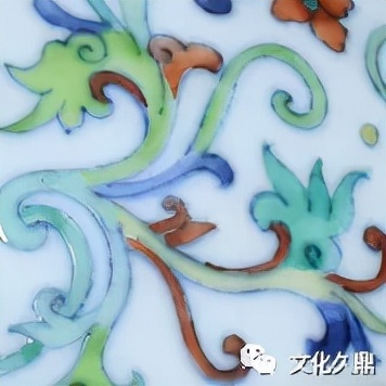 「精品賞析」:清乾隆 鬥彩福壽耳寶相天球瓶 「精品賞析」:清乾隆 鬥彩福壽耳寶相天球瓶