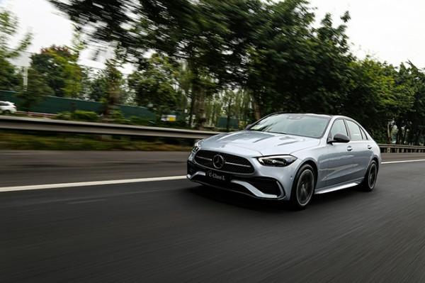 新的起點 道路試駕第六代賓士C級轎車