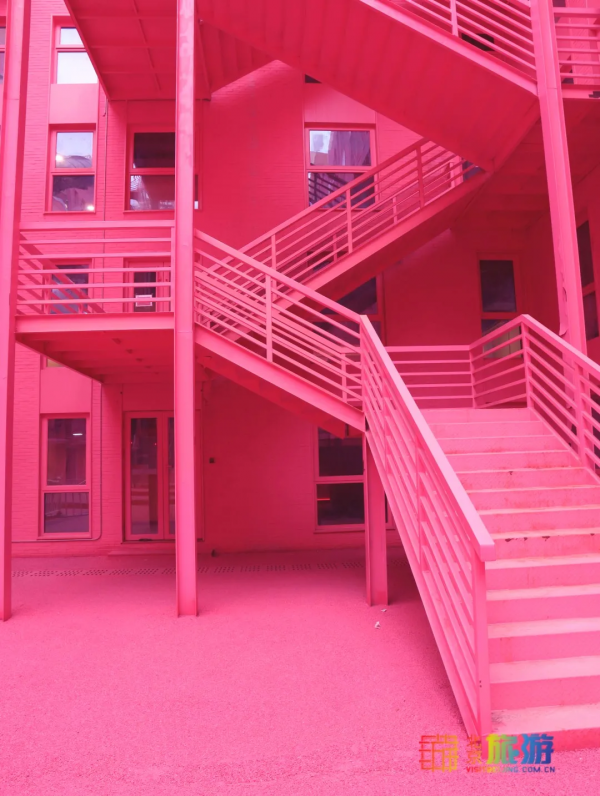 新晉驚豔拍照打卡地!樓下看“布達佩斯大飯店”,樓頂看“小摩洛哥” 新晉驚豔拍照打卡地!樓下看“布達佩斯大飯店”,樓頂看“小摩洛哥”