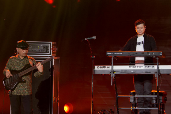 周杰倫少女心過頭，李宇春土得不客氣，音樂盛典，辣我的眼